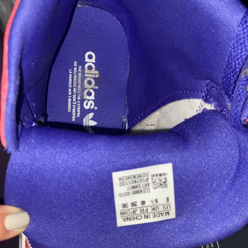 Adidas - Picture 2 of 3